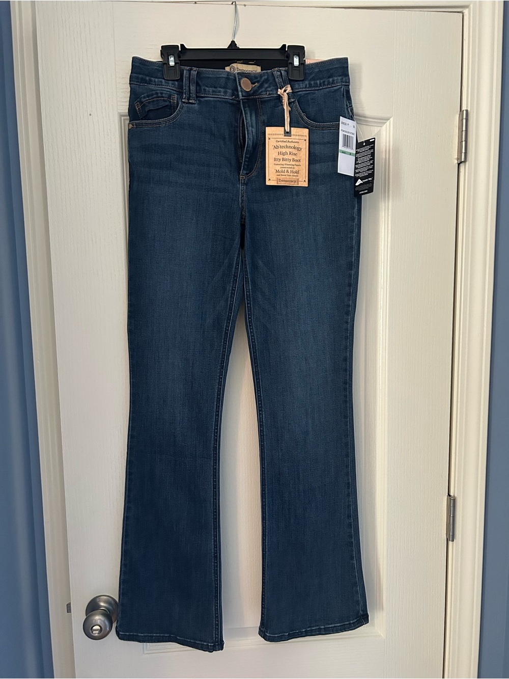 NWT Democracy Ab Technology high rise itty bitty bootcut jeans , dark wash, 8
